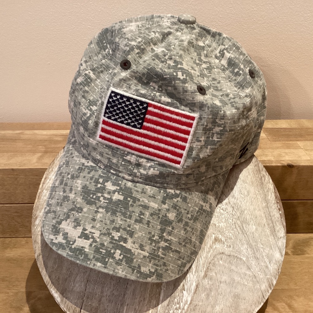 Zephyr Men’s Camo US Flag FSU Ball Cap